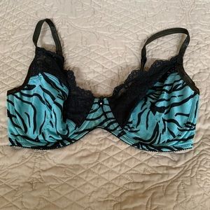 Ungaro Bra animal print never worn; true color